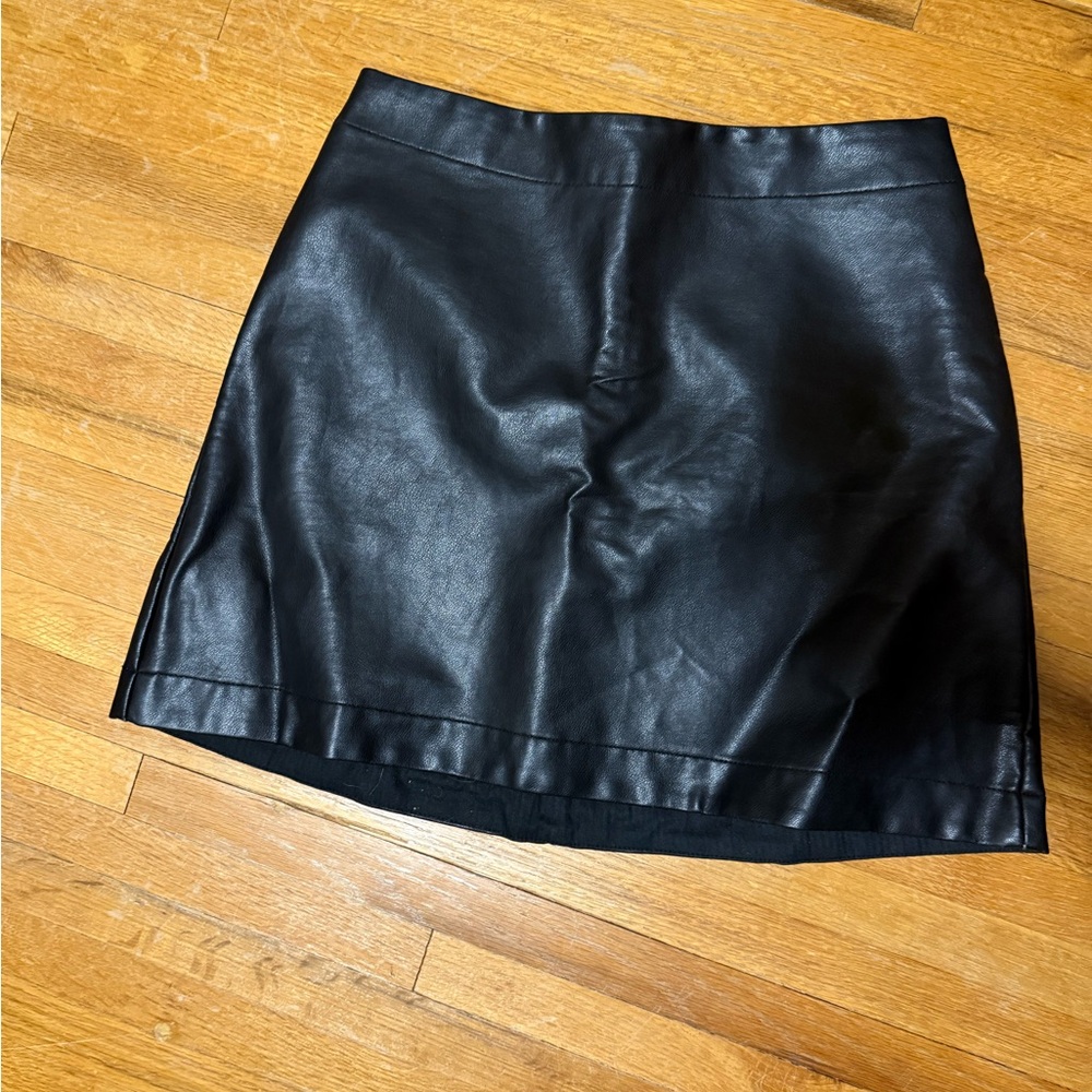 GAP Black Mini Leather Skirt